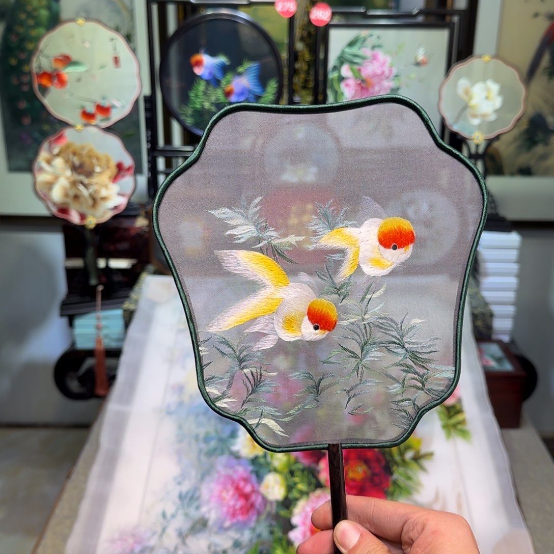 刺绣刺绣工艺精湛异色