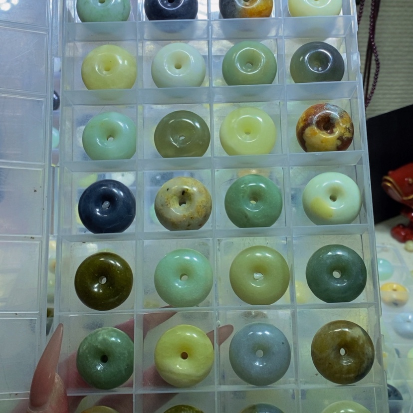 【闪购商品】蛇纹石玉其他未镶嵌386