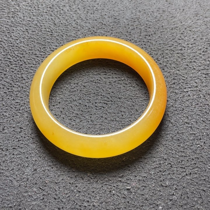 石英质玉颈饰合金Y****N