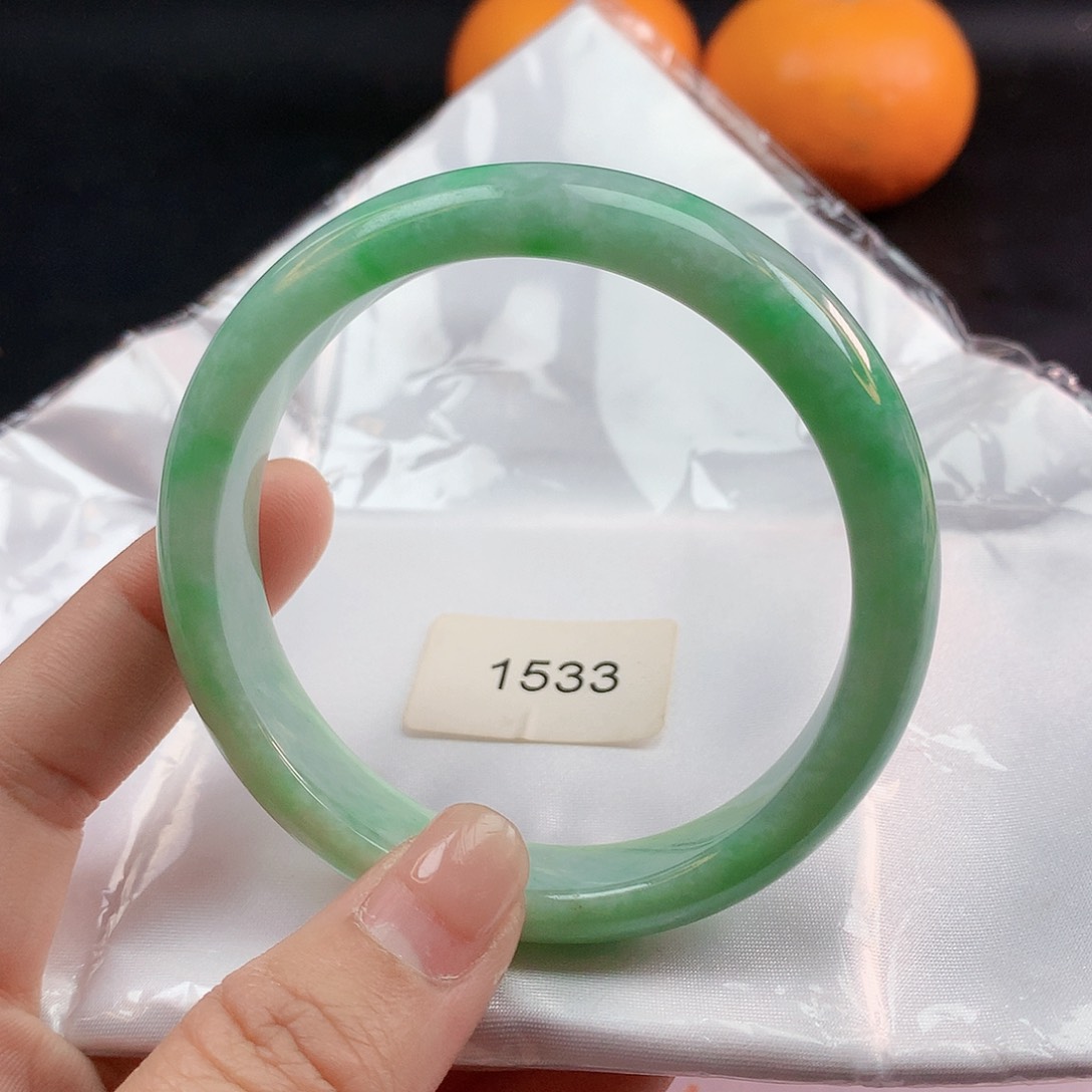 翡翠手镯未镶嵌58圈1533