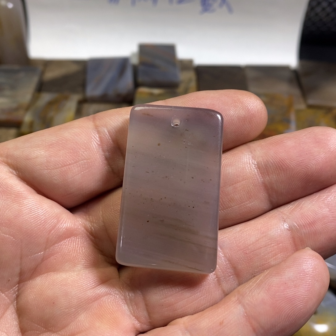 农***夫硅化玉未镶嵌颈饰