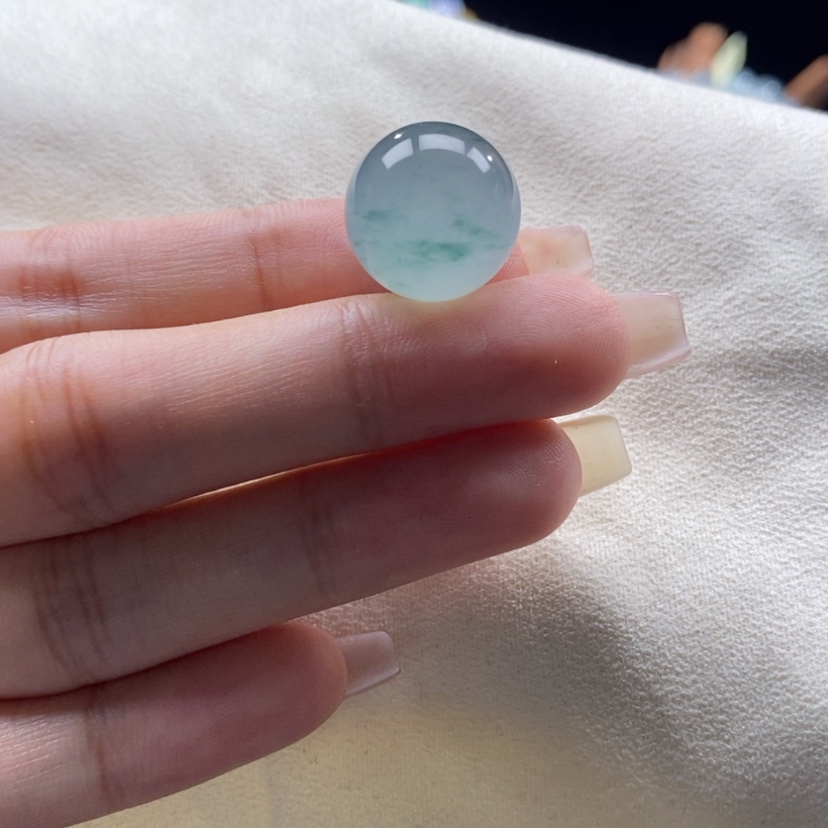 【闪购商品】翡翠颈饰未镶嵌冰蓝底飘花大珠卡16.3