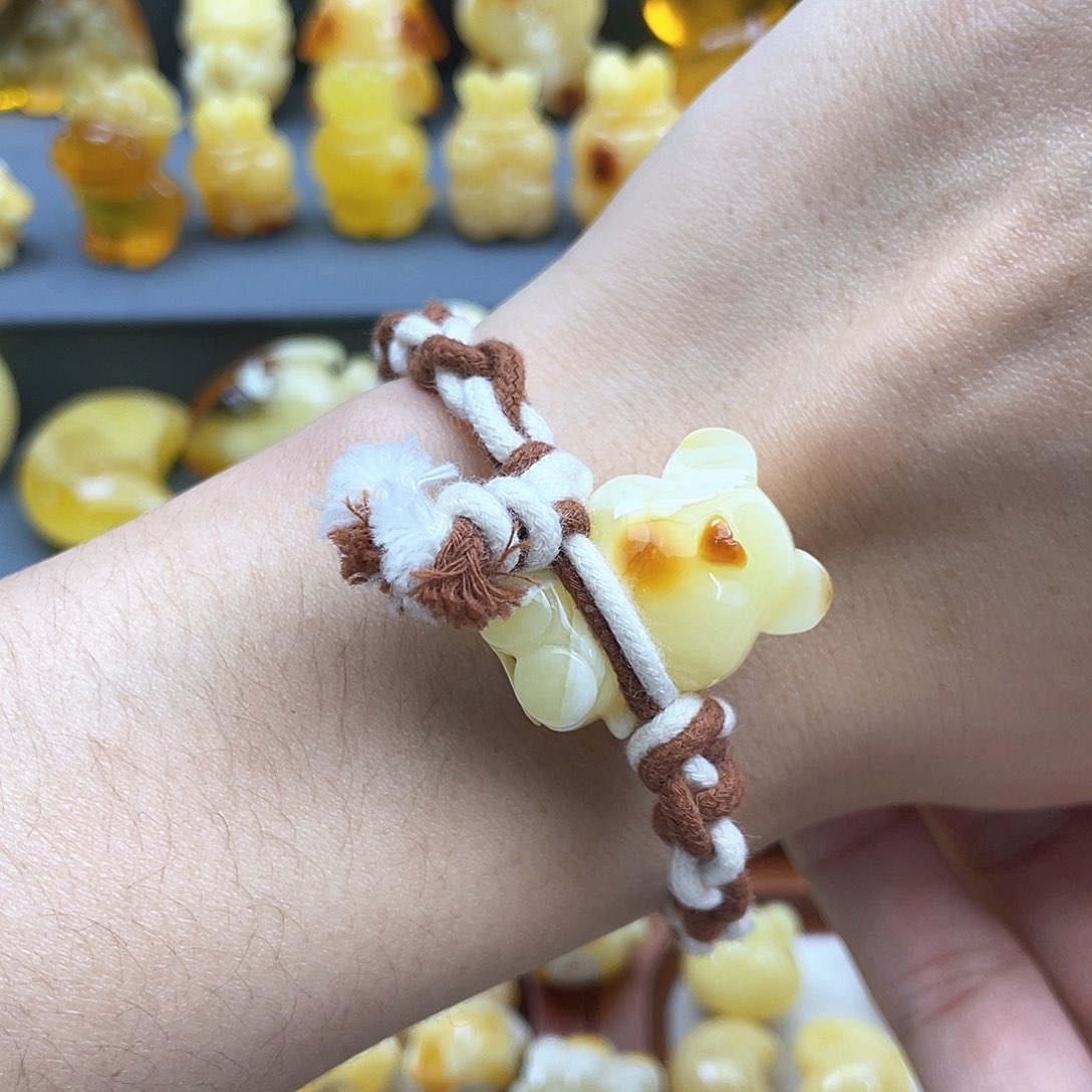 琥珀裸石未镶嵌蜜蜡