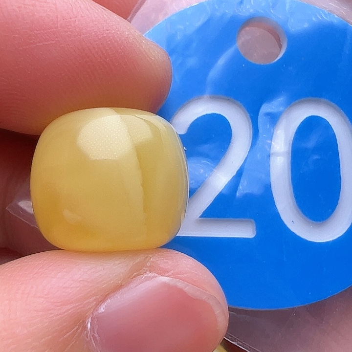 蜜蜡裸石未镶嵌14.2m m