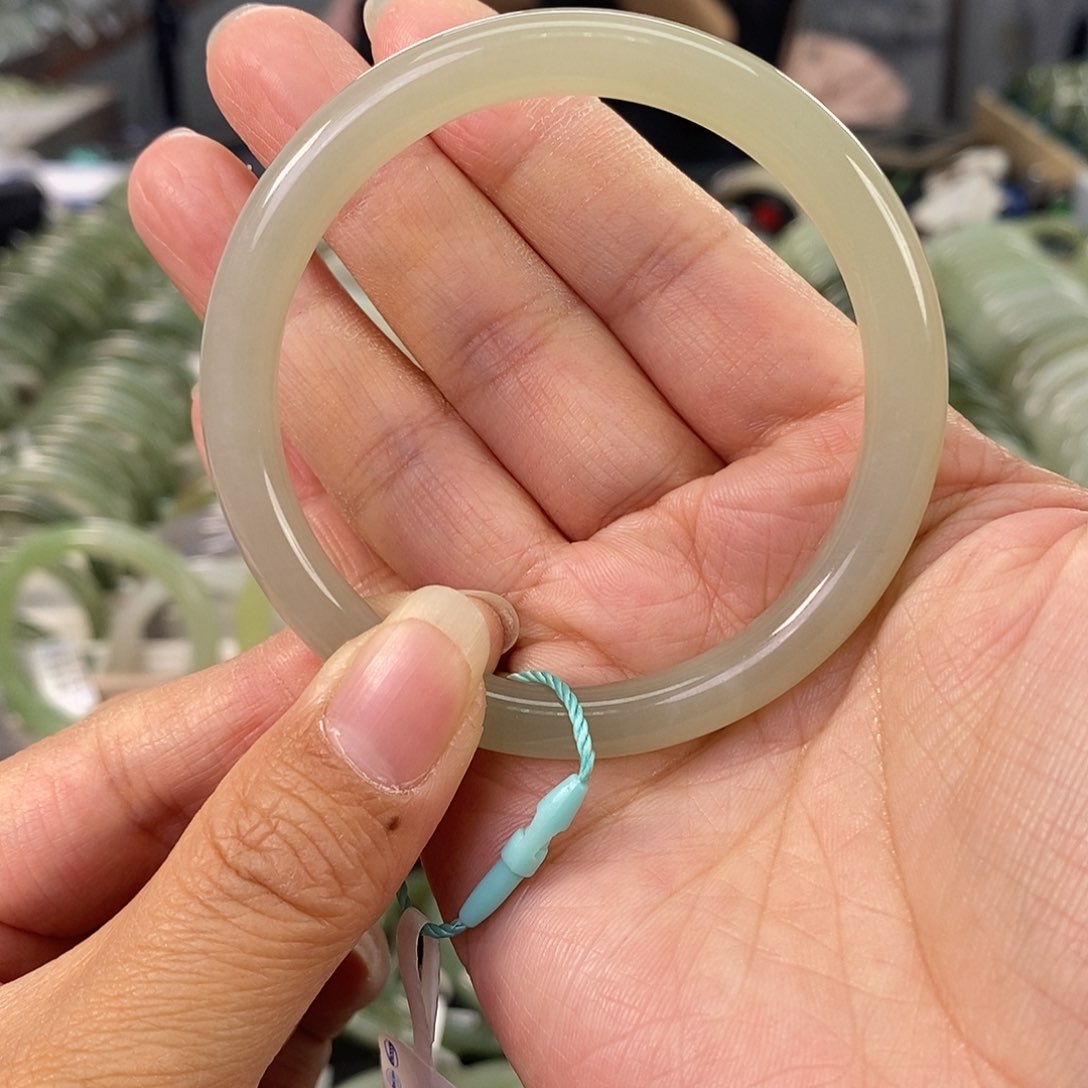 和田玉和田玉手镯54.55未镶嵌