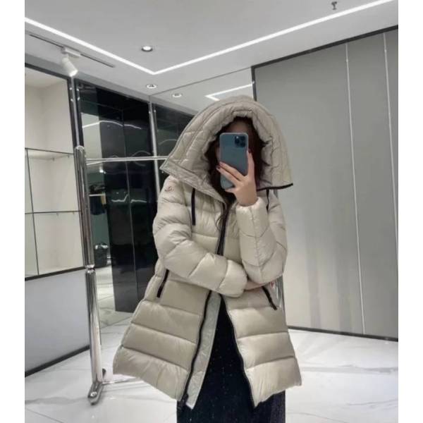 妃鱼/盟可睐/锦纶/羽绒服/95新/凡2/11