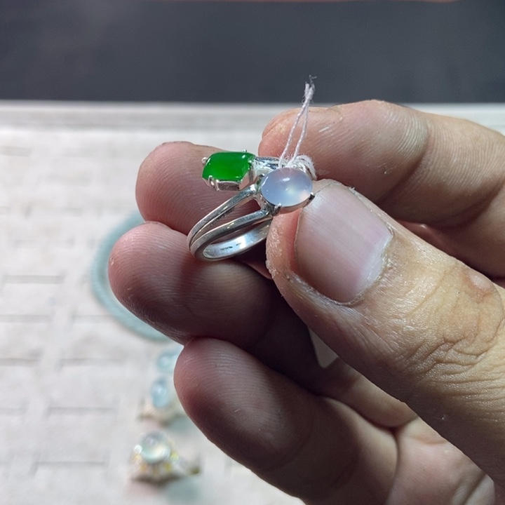 定制翡翠未镶嵌翡翠