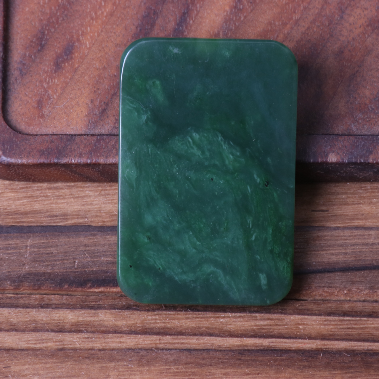 精美和田玉无事牌吊坠一个A138