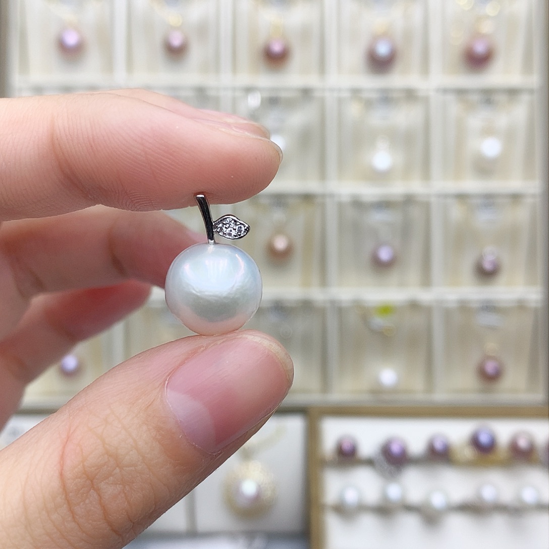 淡水珍珠吊坠(赠链)合金