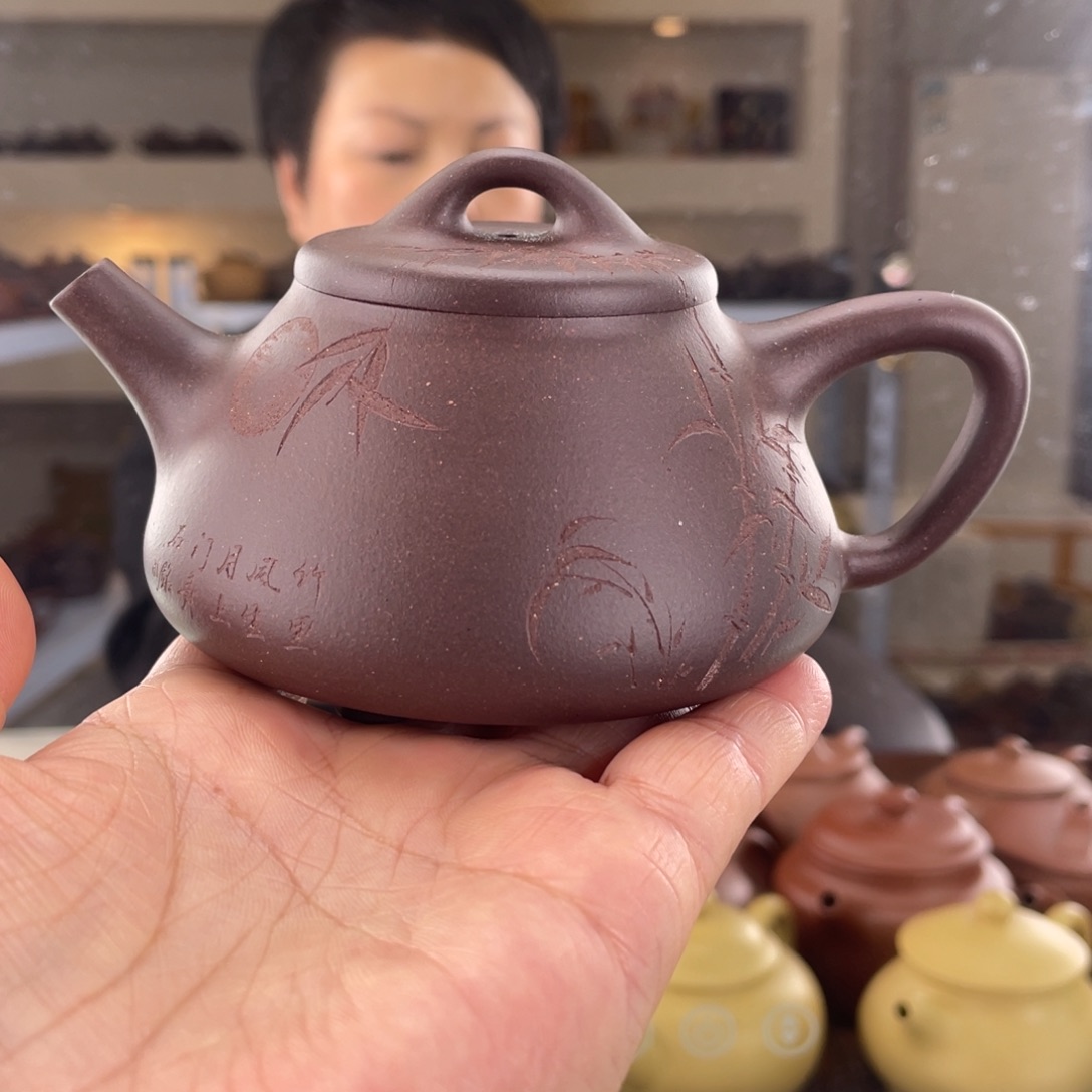 紫砂茶壶大水潭底槽清手磨料刻绘士恒子冶