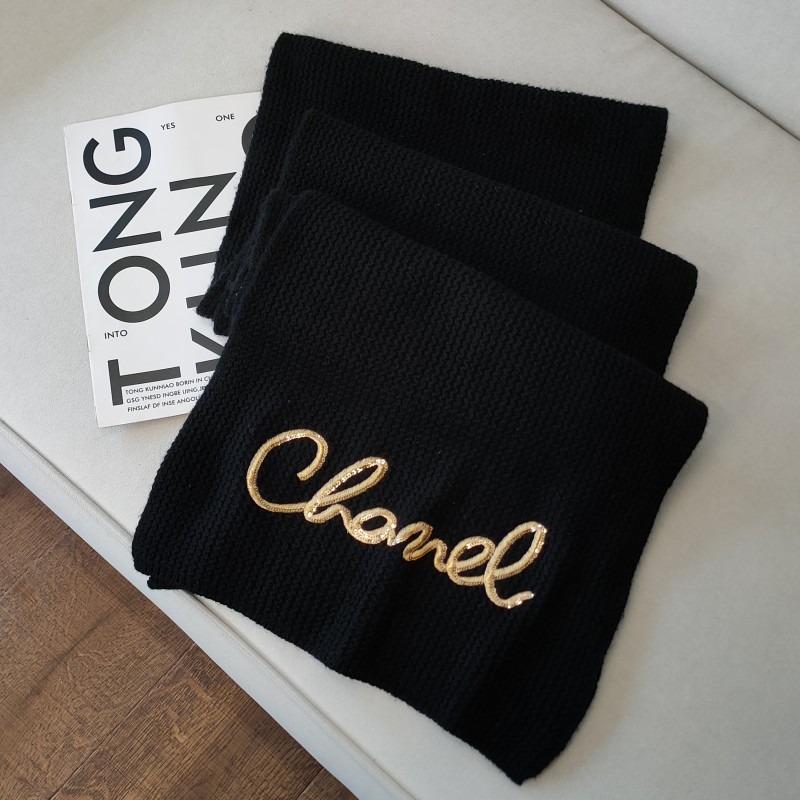 95新 Chanel/香奈儿 Azul-22A黑金字母羊绒围巾/52196