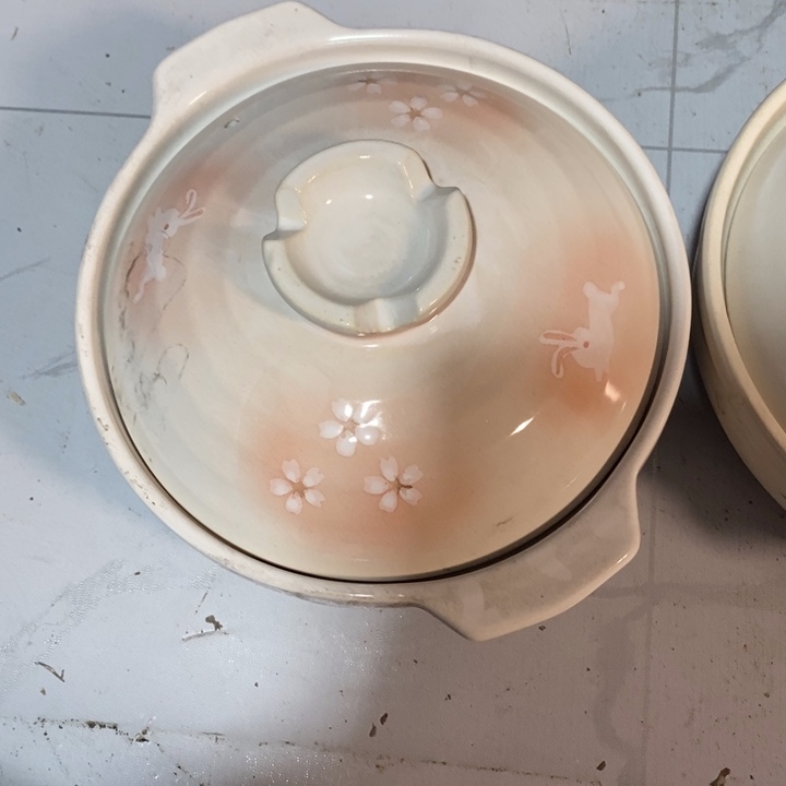 *****瓷片口径27厘米高度9厘米左右砂锅