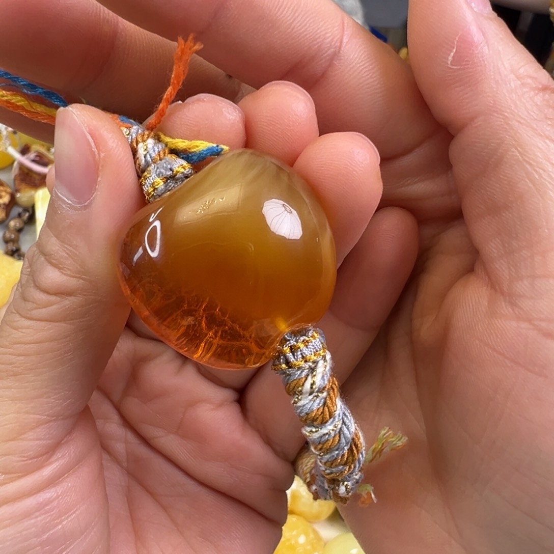 蜜蜡裸石未镶嵌蜜蜡