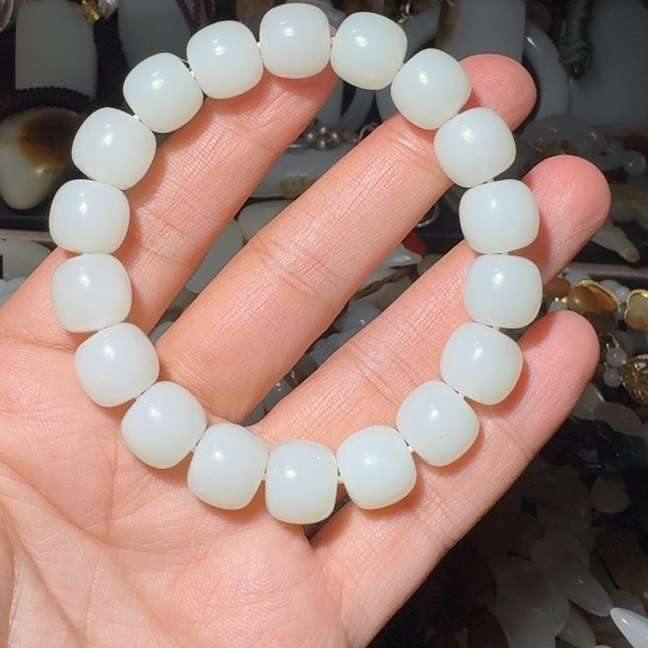 和田玉未镶嵌手串