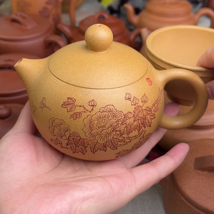 茶壶紫砂原矿黄金段刻绘西施精工半手260cc