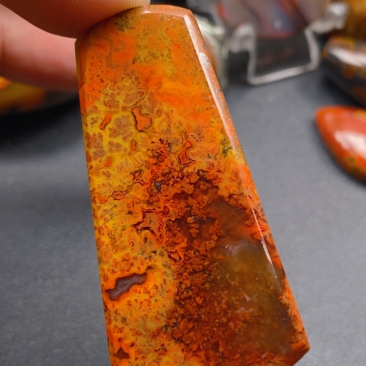 玛瑙/玉髓颈饰未镶嵌择****务