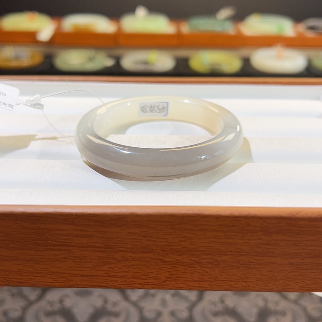 和田玉手镯未镶嵌  【紫粉白三色】