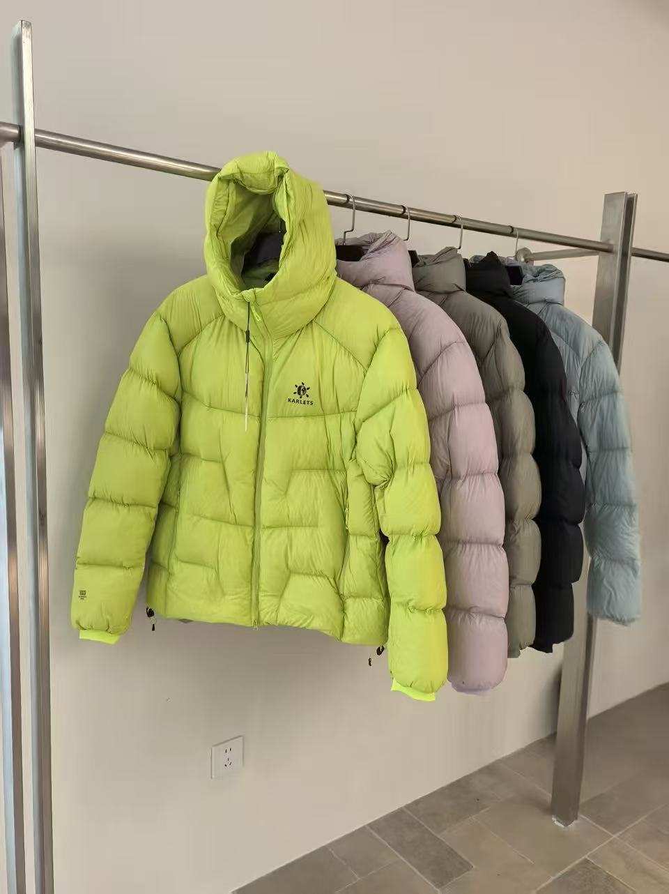 YY07-2025冬季凯乐地气质显瘦时尚保暖羽绒服