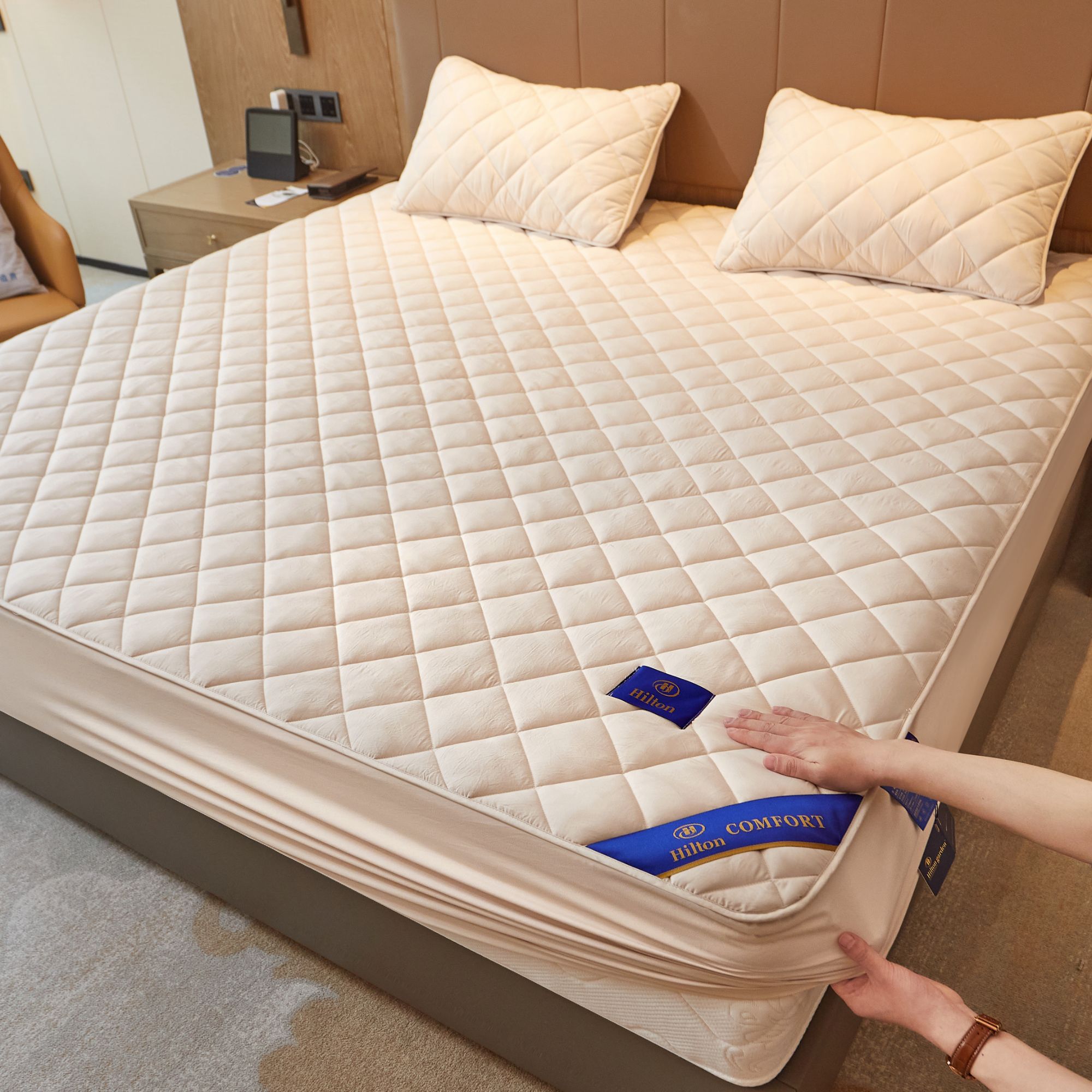 新款希尔顿五星级酒店夹棉床笠四季通用床垫保护罩