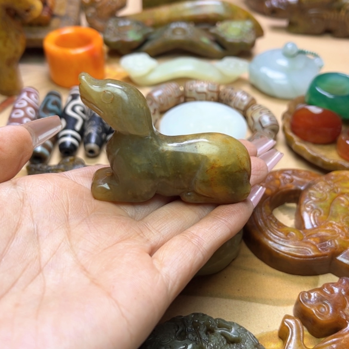 【闪购商品】蛇纹石玉颈饰未镶嵌