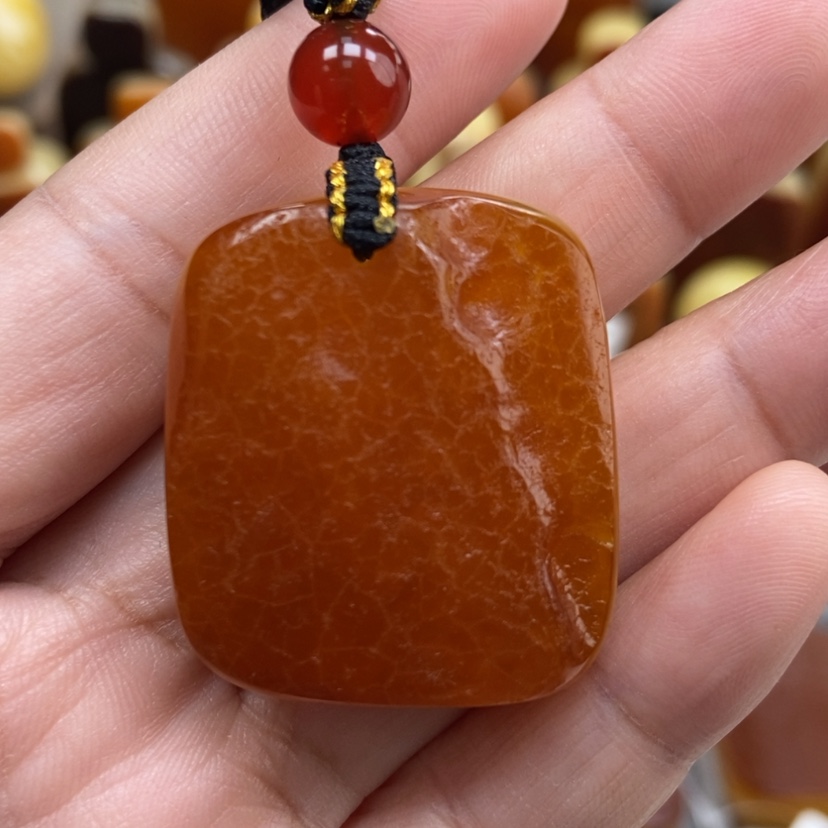 【闪购商品】琥珀颈饰未镶嵌