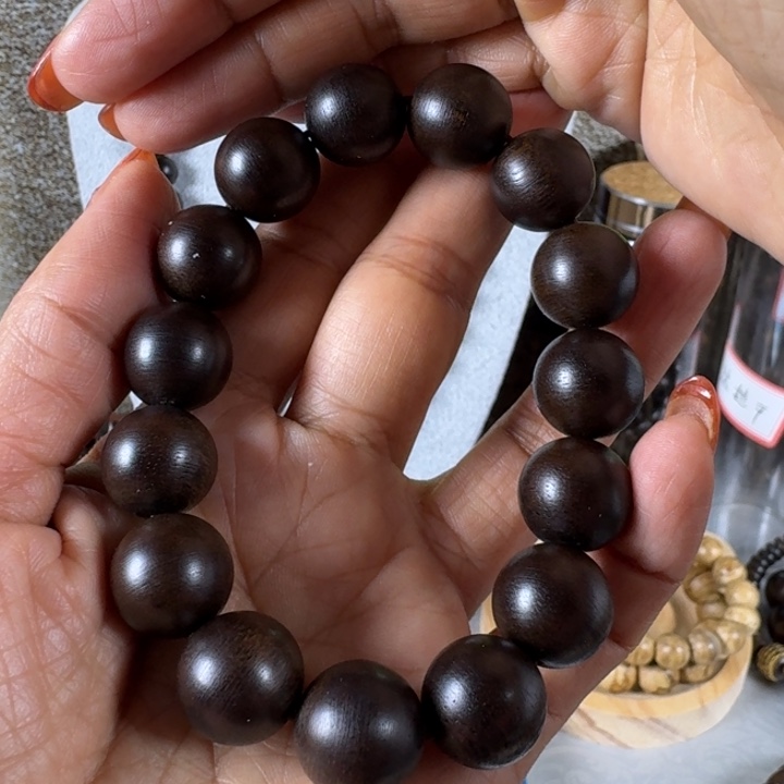 沉香手串璀**华白棋玉化