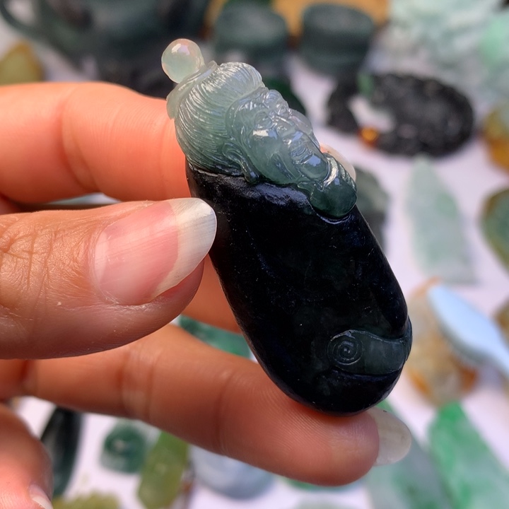 定制翡翠未镶嵌翡翠