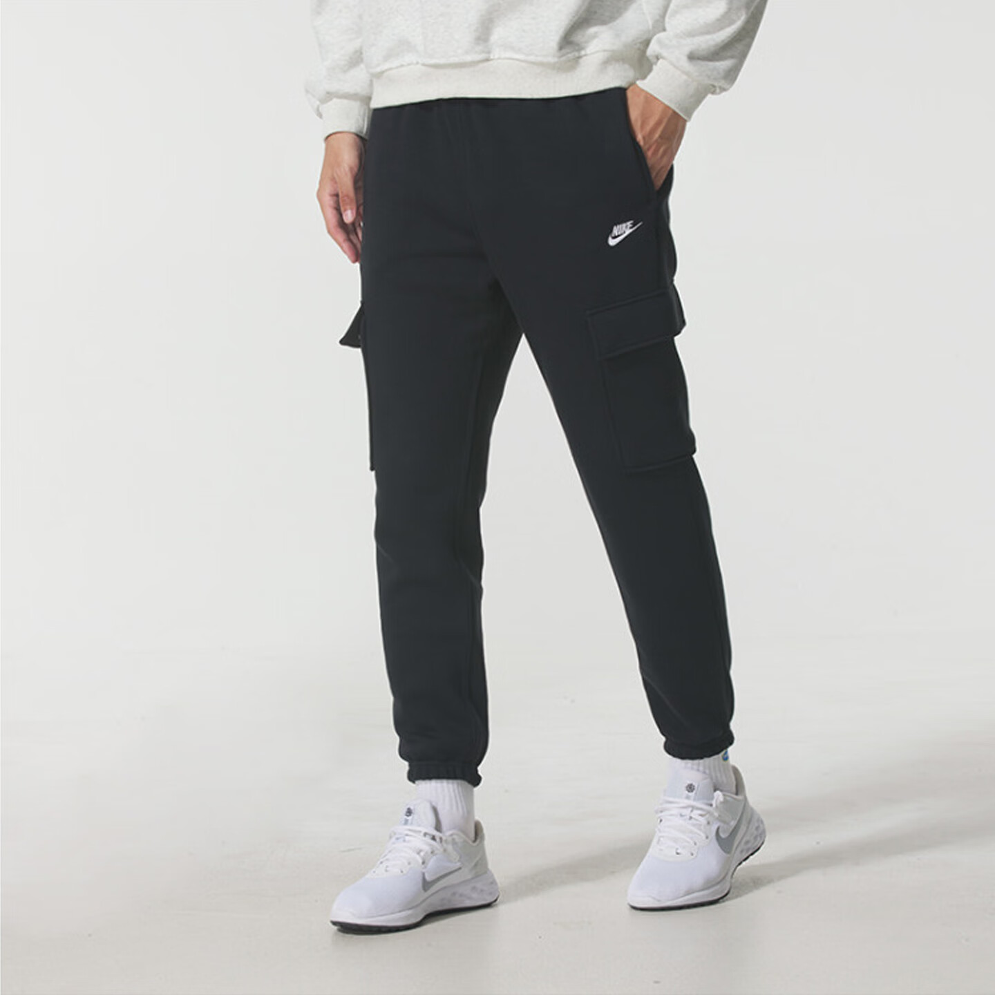 NIKE/耐克秋冬加绒保暖运动休闲长裤黑色束脚运动裤FN3806010