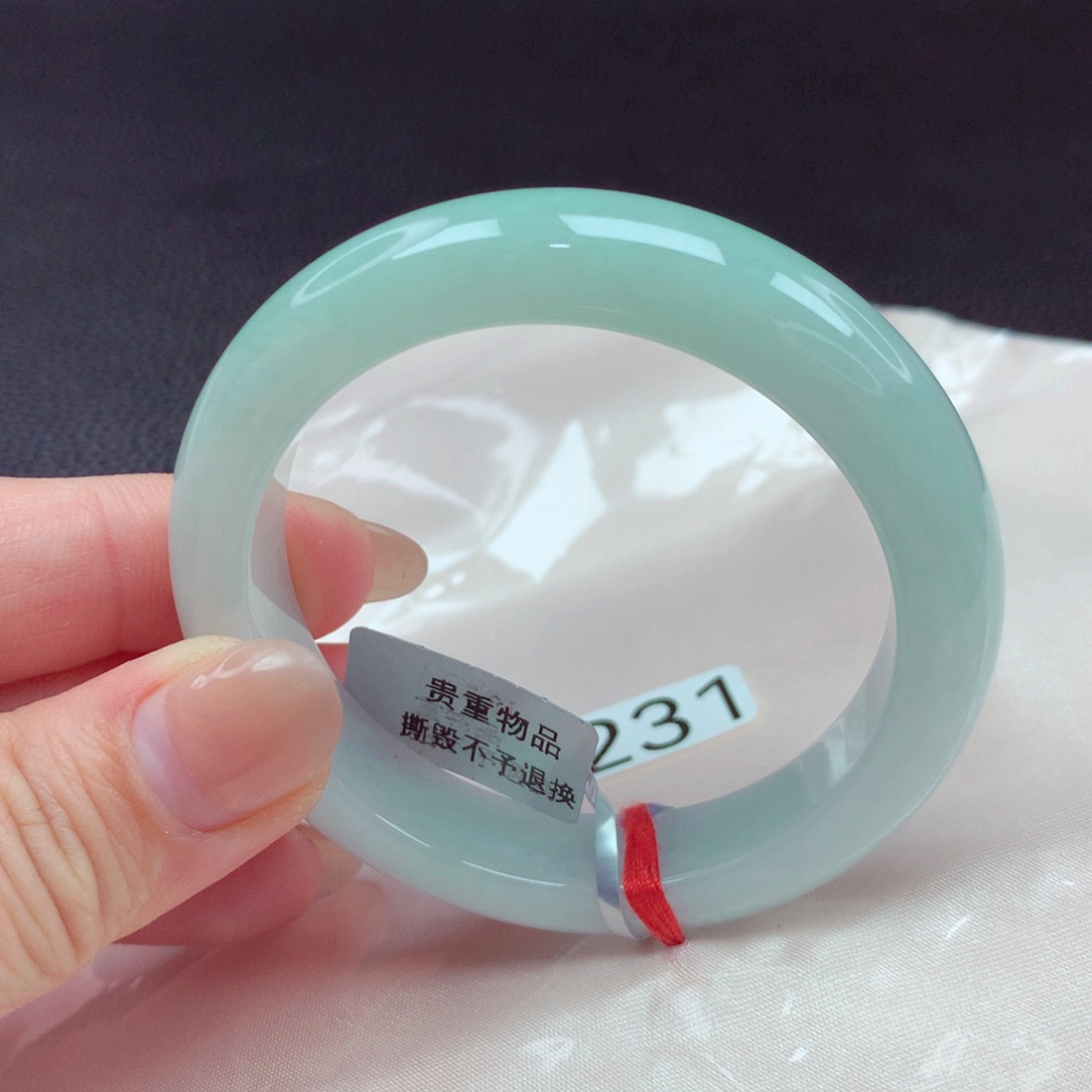 翡翠手镯未镶嵌手镯88