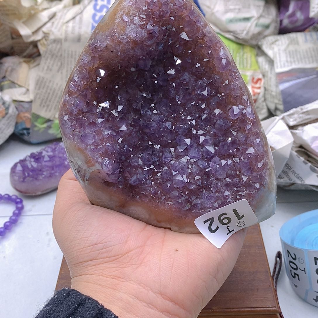 紫晶大型摆件（非配饰）未镶嵌