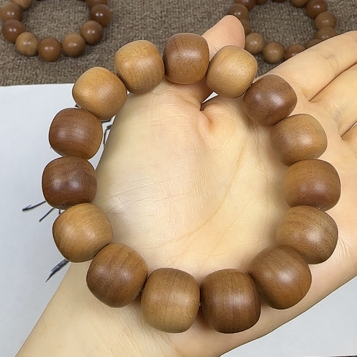 木檀香1516.………………………………