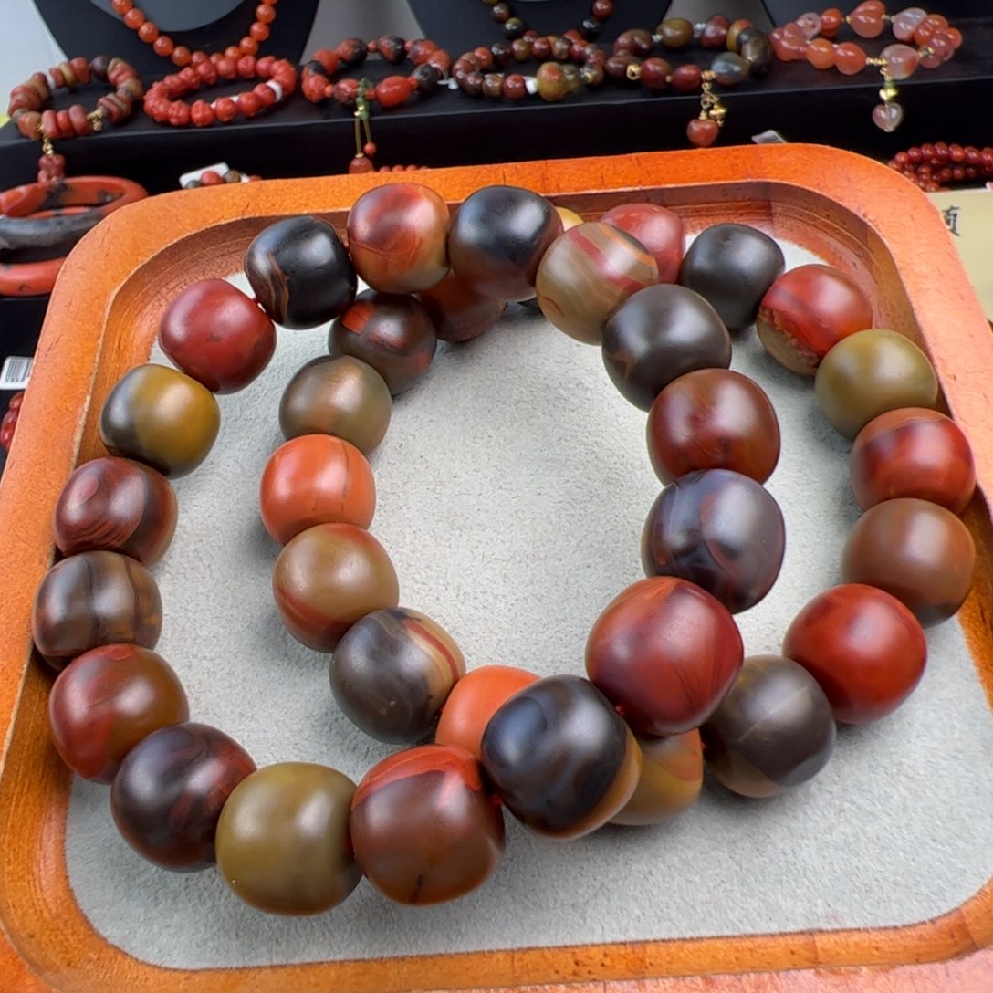 南红玛瑙未镶嵌（哑光大山包彩浆老型13+）多样性发一