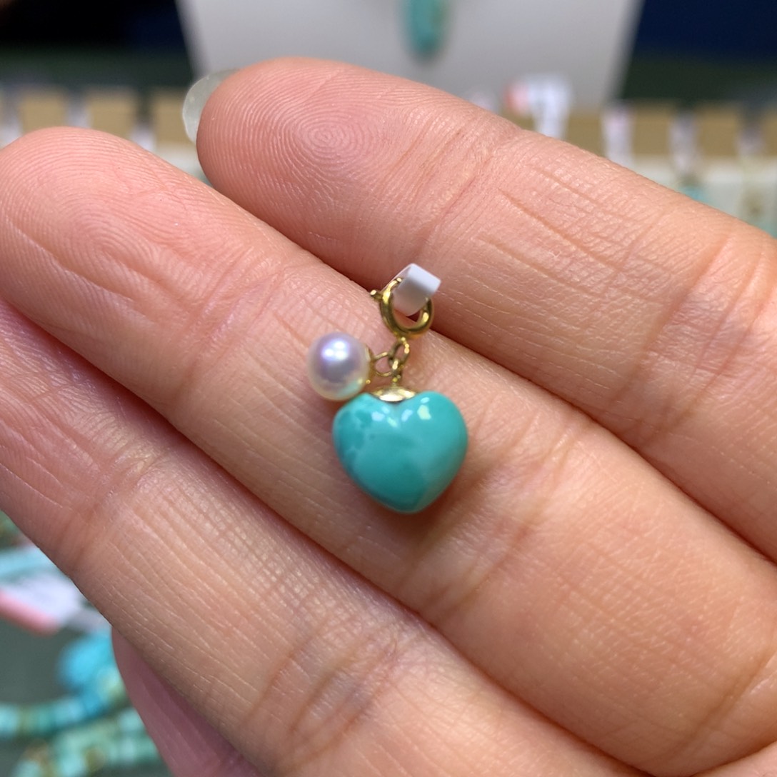 绿松石挂件18K金镶嵌