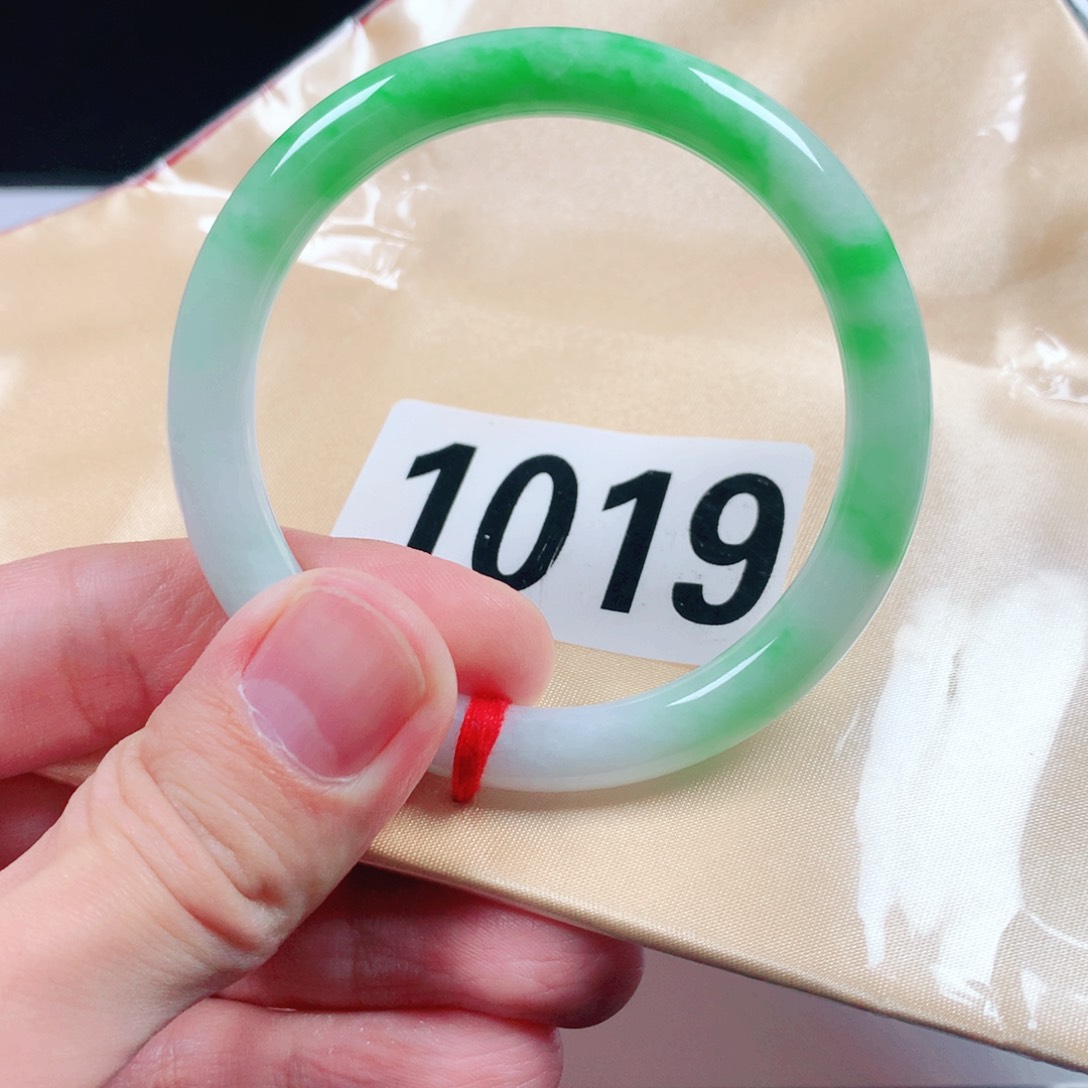 翡翠手镯未镶嵌翡翠手镯1019