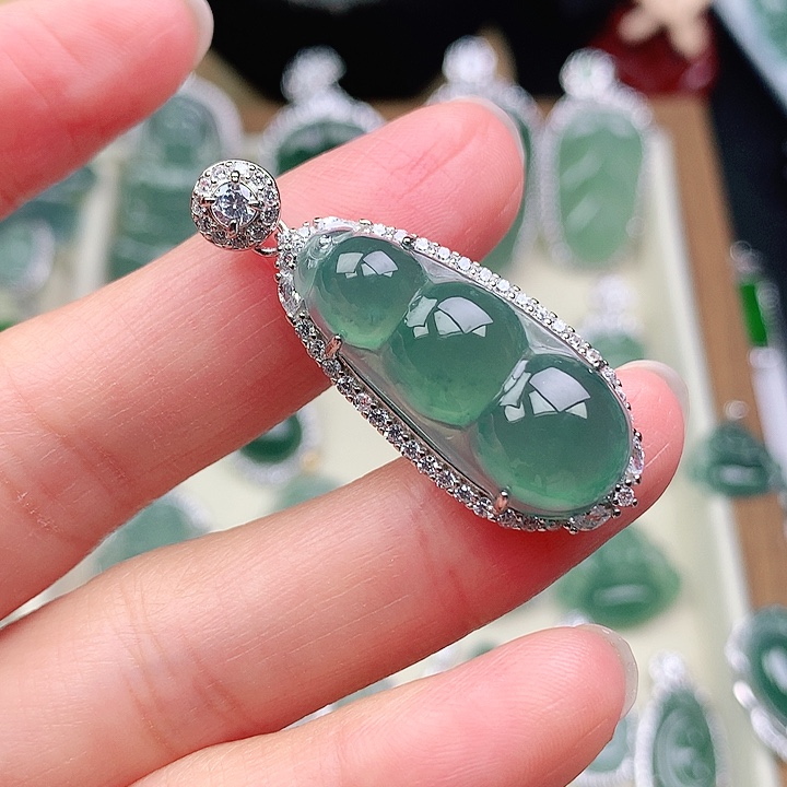 颈饰银S925镶嵌翡翠零**?吊坠