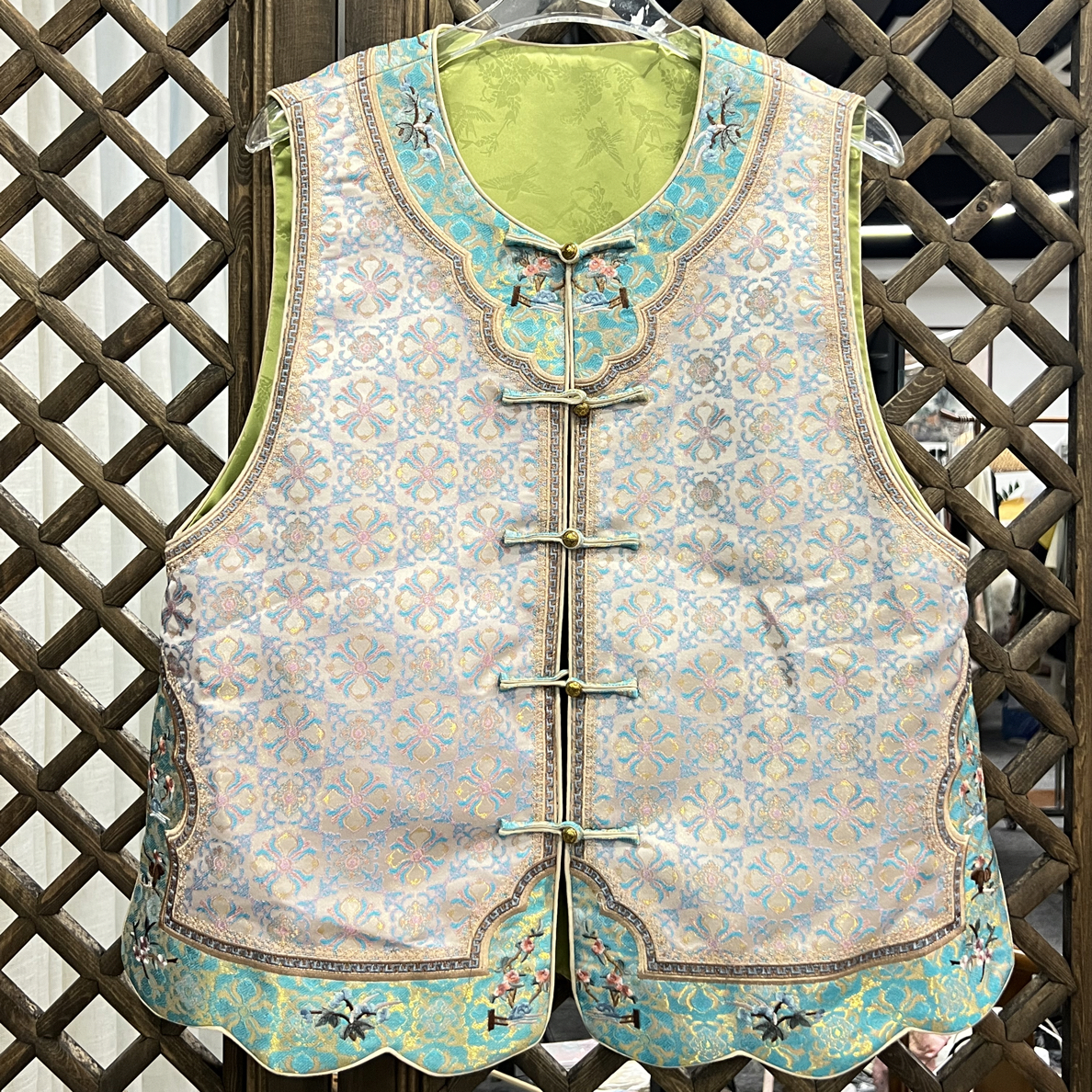 小花家宝相花如意刺绣双面穿马甲