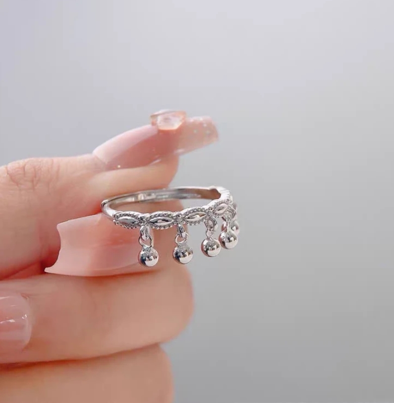 足银戒指 苗疆少女流苏戒指 气质时尚个性小众 灵动甜美民族风