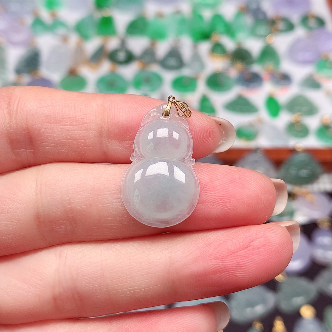 翡翠颈饰18K金镶嵌天然翡翠A货