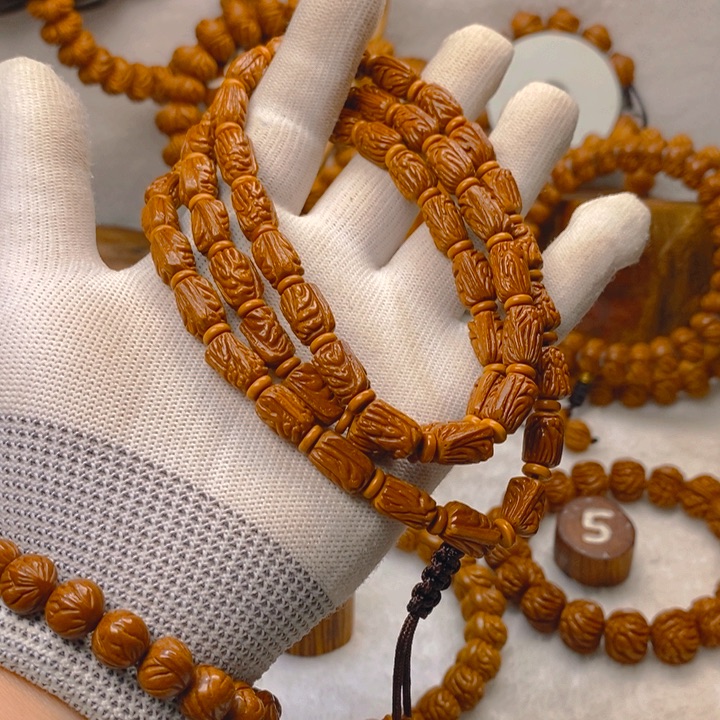 桃核吊坠忠**运金条脖挂