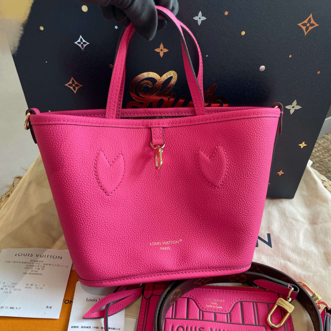 未使用 LouisVuitton/路易威登 未使用-粉色全皮双面Nfbb斜挎包