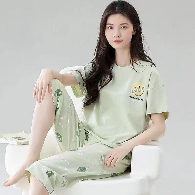 夏季新款牛油果色笑脸套头套装