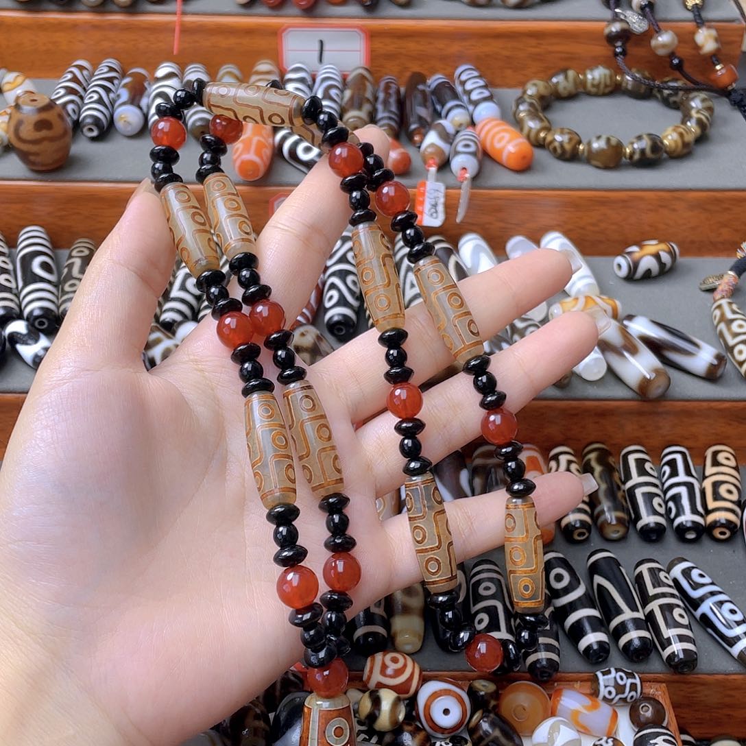 未镶嵌颈饰玛瑙/玉髓