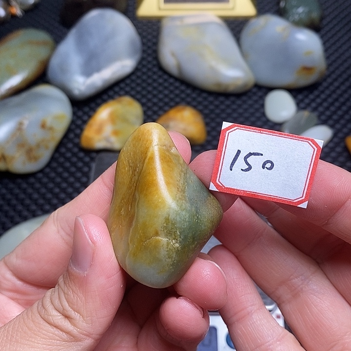 未镶嵌和田玉把件有*人150