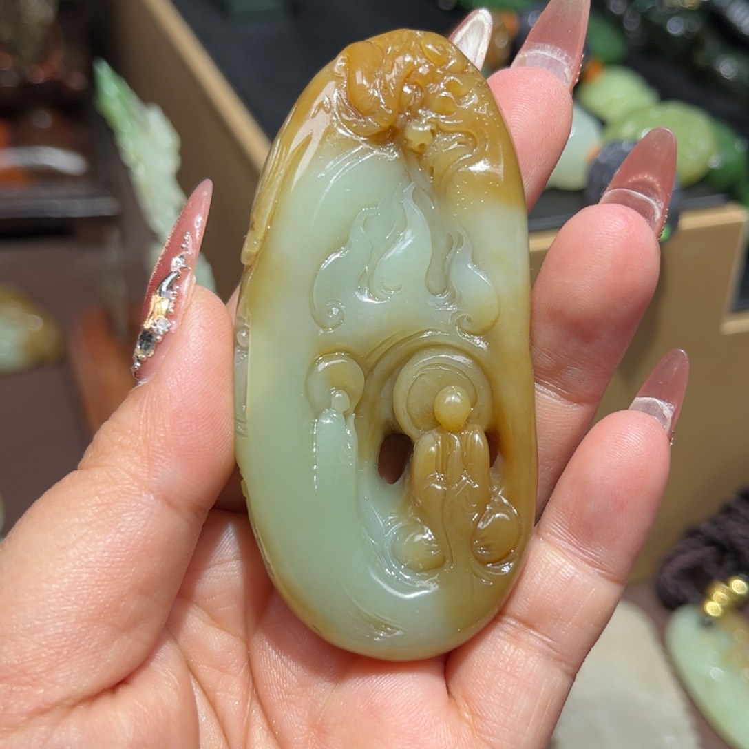 和田玉挂件未镶嵌