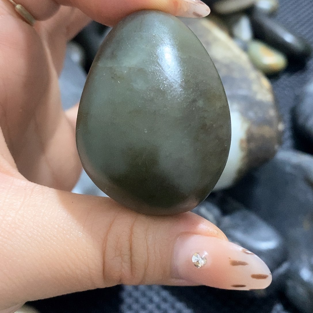 未镶嵌和田玉（糖玉）挂件