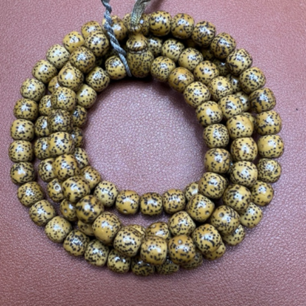 藏区回流星月菩提108念珠。