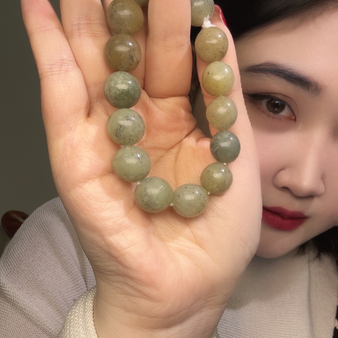 一***一和田玉（糖玉）未镶嵌颈饰