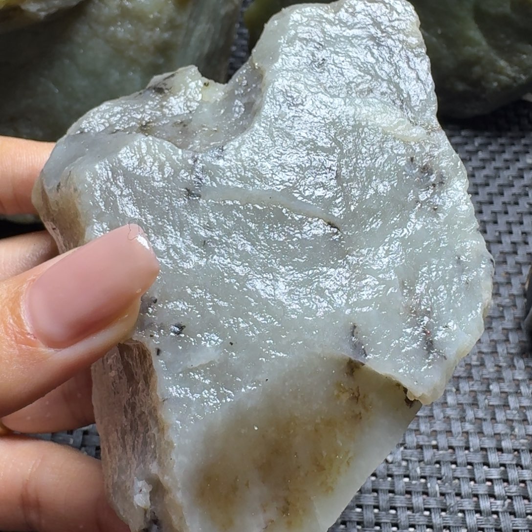 和田玉（糖玉）未镶嵌颈饰