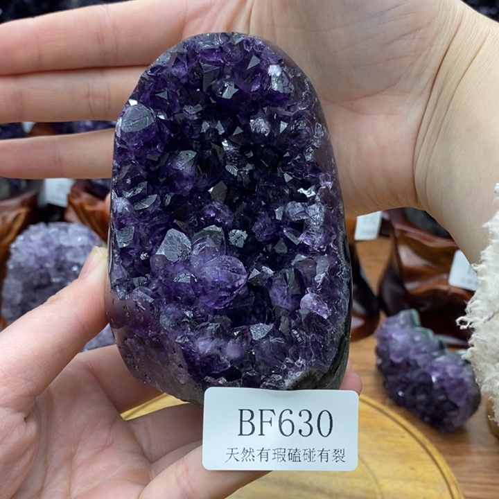 紫晶大型摆件（非配饰）未镶嵌