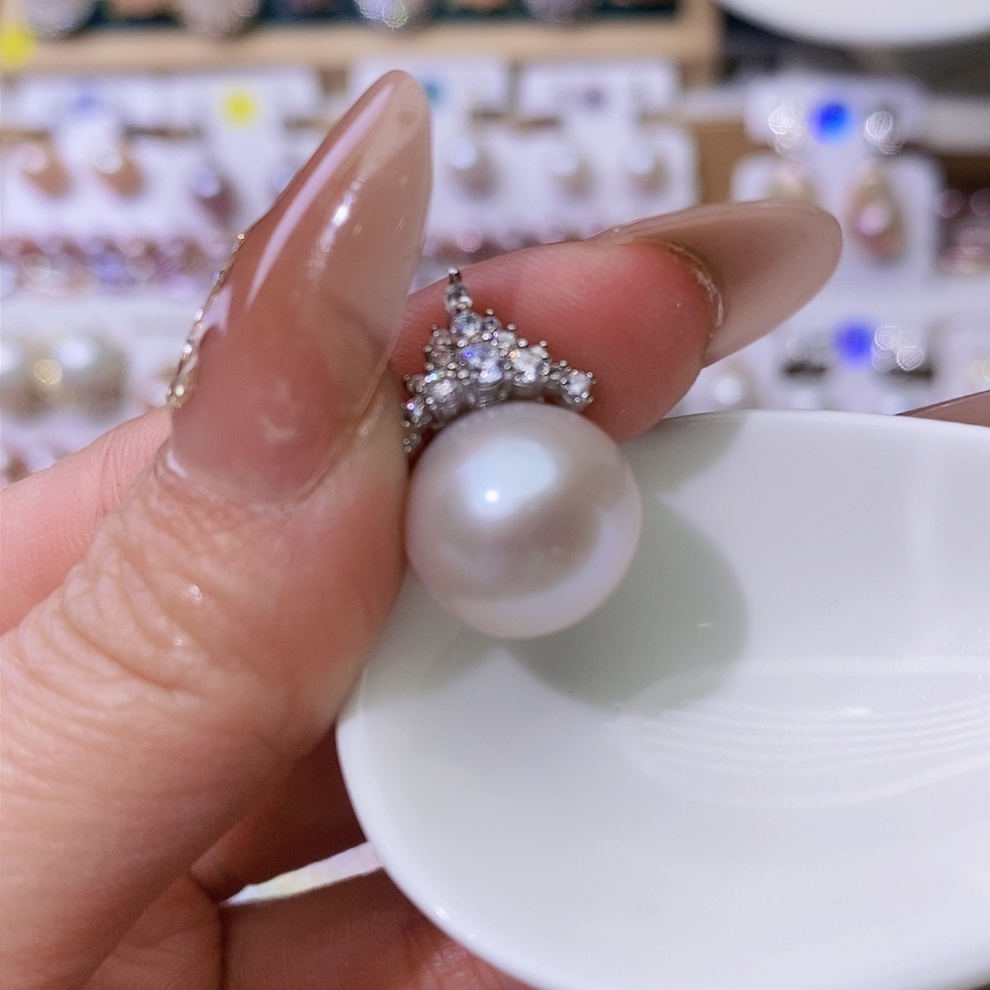 淡水珍珠颈饰合金